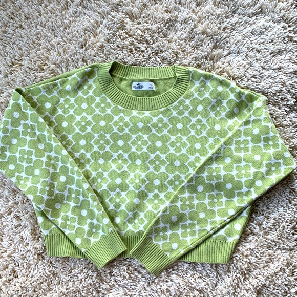 Hollister Crew Neck Sweatshirt - Picture 1 of 2